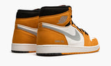 nike-air-jordan-1-gore-tex-light-curry-db2889-700-sneakers-heat-3