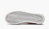 nike-blazer-low-sacai-white-magma-orange-dd1877-100-sneakers-heat-4