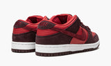 nike-dunk-low-sb-cherry-dm0807-600-sneakers-heat-3