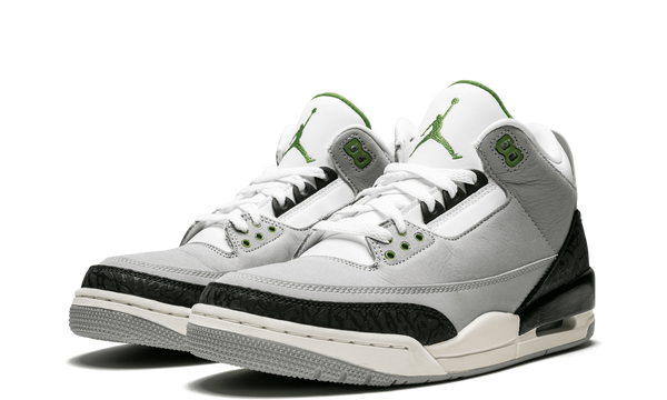 136064-006-Nike-Air-Jordan-3-Chlorophyll-Sneakers-Heat-2