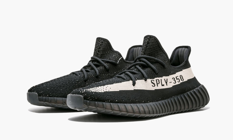 adidas-yeezy-boost-350-v2-oreo-by1604-sneakers-heat-2