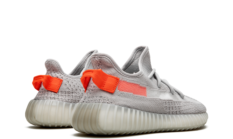 adidas-yeezy-boost-350-v2-tail-light-fx9017-sneakers-heat-3