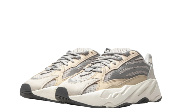 gy7924-adidas-yeezy-boost-700-v2-cream-sneakers-heat-2