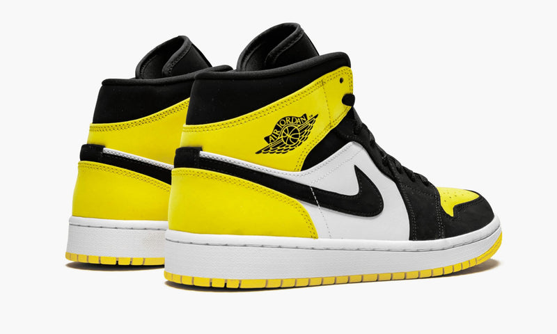 nike-air-jordan-1-mid-yellow-toe-black-852542-071-sneakers-heat-3