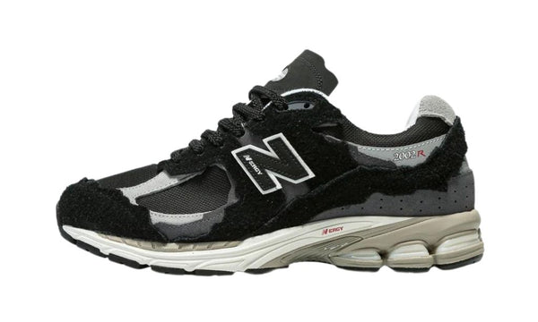 new-balance-2002r-protection-pack-black-grey-m2002rdj-sneakers-heat-1
