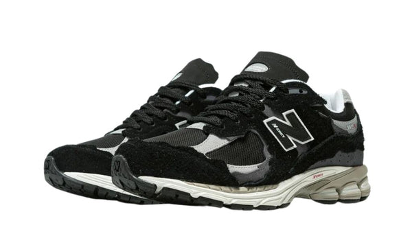 new-balance-2002r-protection-pack-black-grey-m2002rdj-sneakers-heat-2