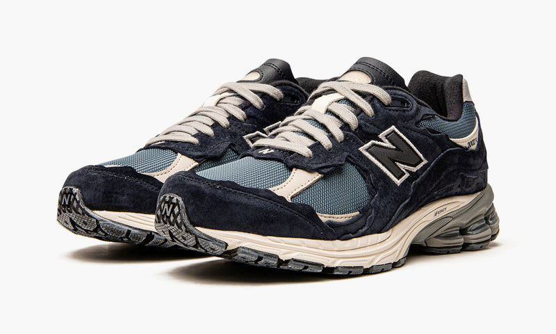 new-balance-2002r-protection-pack-dark-navy-m2002rdf-sneakers-heat-2