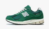 new-balance-2002r-suede-pack-nightwatch-green-m2002rhb-sneakers-heat-1
