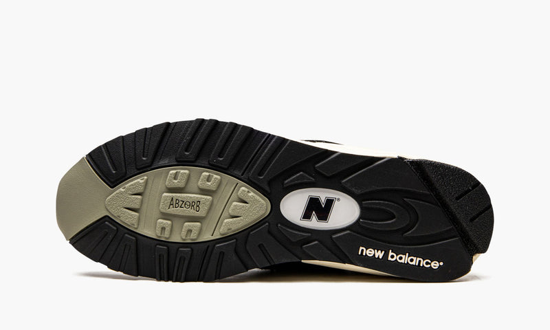 new-balance-990v2-miusa-teddy-santis-black-true-camo-m990te2-sneakers-heat-4