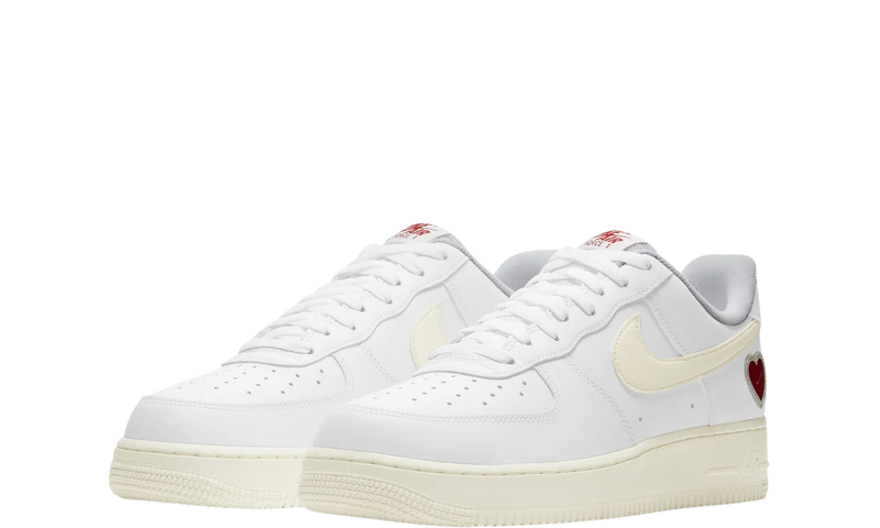 dd7117-100-nike-air-force-1-valentine-s-day-sneakers-heat-2