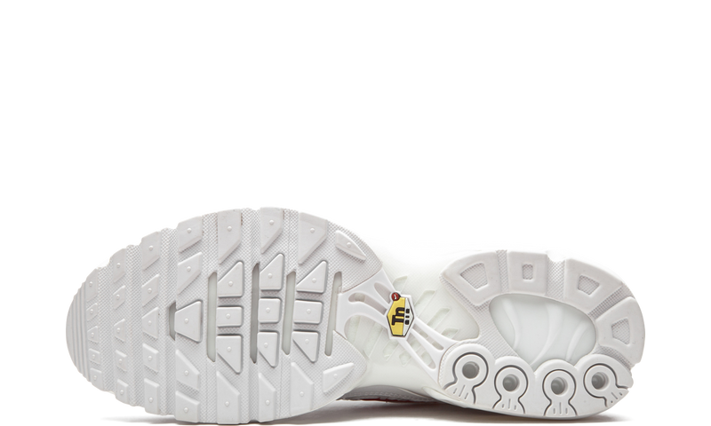 nike-air-max-plus-supreme-white-da1472-100-sneakers-heat-4