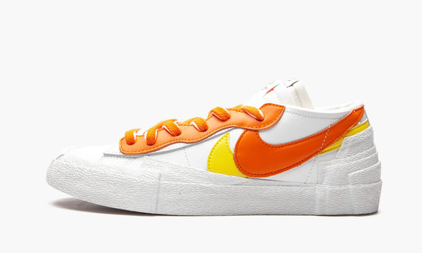 nike-blazer-low-sacai-white-magma-orange-dd1877-100-sneakers-heat-1