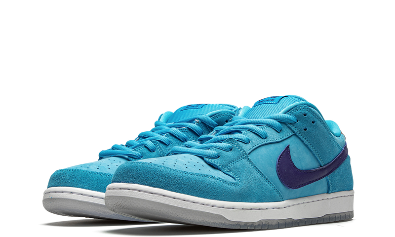 bq6817-400-nike-dunk-low-sb-blue-fury-sneakers-heat-2