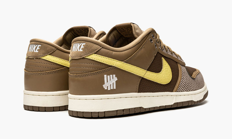 nike-dunk-low-undefeated-canteen-dh3061-200-sneakers-heat-3