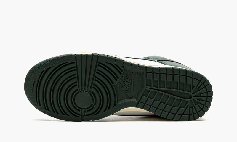 nike-dunk-low-vintage-green-w-dq8580-100-sneakers-heat-4