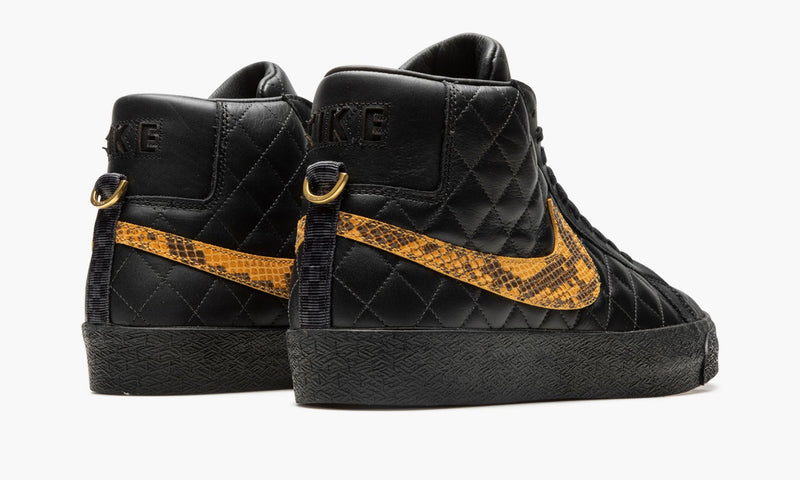 nike-zoom-blazer-mid-sb-supreme-quilted-leather-black-2022-dv5078-001-sneakers-heat-3